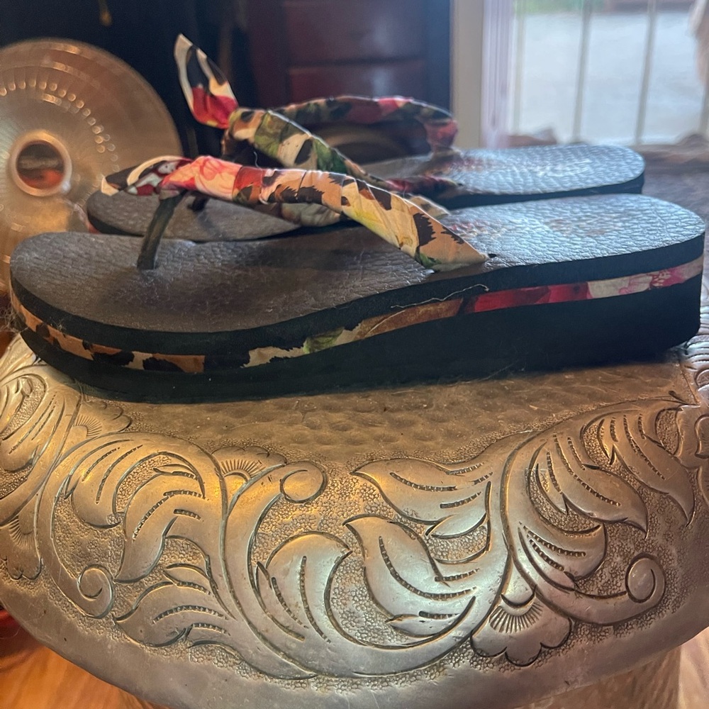 Skechers Women's Floral Black Sandals